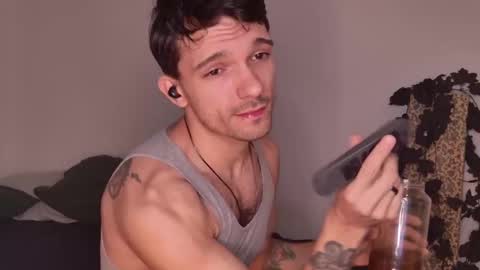Snapshot of jackdesfeux chatting on September 28, 2:42 am Jack  online show from September 28, 2:42 am