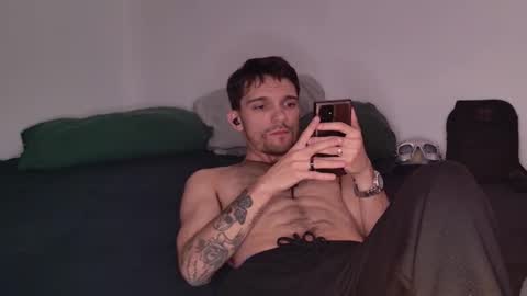 Snapshot of jackdesfeux chatting on September 15, 7:10 am Jack  online show from September 15, 7:10 am