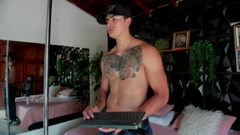 Jackson online show from April 4, 7:43 pm