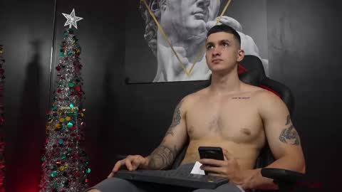 Jackson Olsen online show from December 4, 9:14 pm