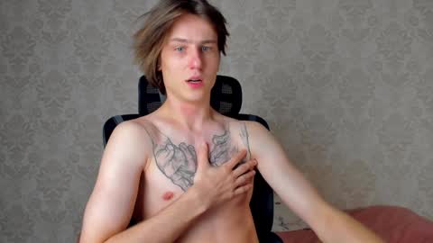 Snapshot of jacksonvox chatting on December 15, 9:31 pm Nikolay online show from December 15, 9:31 pm