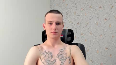 Snapshot of jacksonvox chatting on October 19, 8:02 pm Nikolay online show from October 19, 8:02 pm