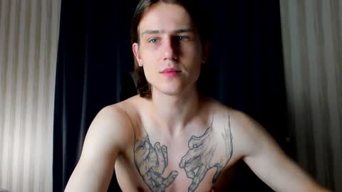 Snapshot of jacksonvox chatting on February 7, 2:51 am Nikolay online show from February 7, 2:51 am
