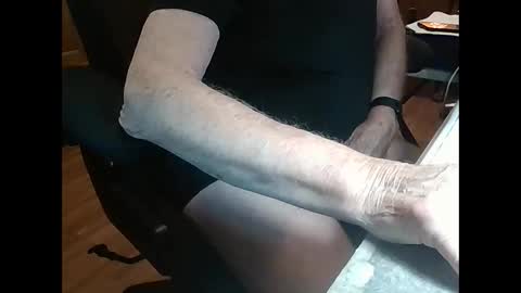jacktoome383324 online show from June 7, 12:32 pm
