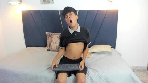 jacob_cum23 online show from June 23, 2:56 pm