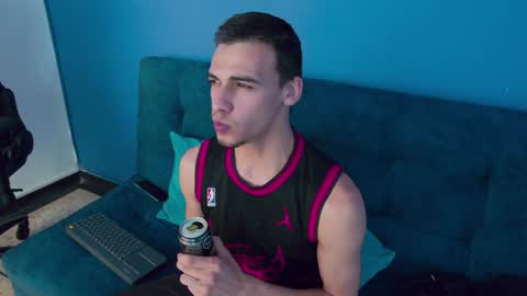 Jacob online show from December 4, 9:12 am