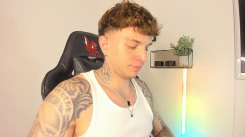 jacobb116 online show from January 3, 2:10 am