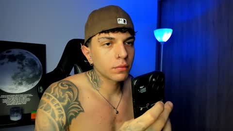 jacobb116 online show from January 19, 1:15 am