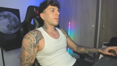 jacobb116 online show from October 30, 12:22 am