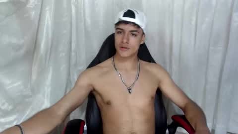 Jacobbakerr online show from November 19, 4:34 am