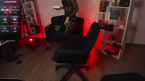 jacqui online show from September 15, 12:45 am