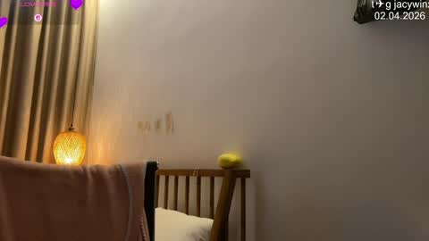 jacywinslat online show from April 2, 2:57 pm