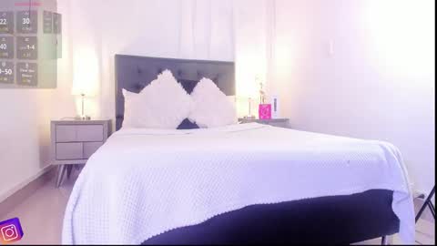  Jade Bonnet online show from October 31, 12:27 pm