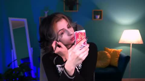 Snapshot of jade_castle chatting on February 18, 2:05 am jade_castle online show from February 18, 2:05 am