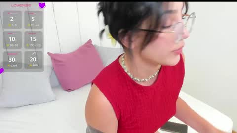 Jade online show from April 20, 7:06 pm