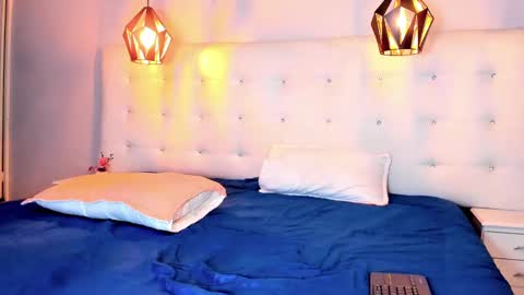 karlla scarlet online show from December 3, 6:54 am