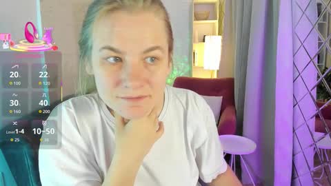 Snapshot of jade_soft chatting on September 24, 8:37 pm Jade online show from September 24, 8:37 pm
