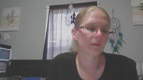 JadeLuv online show from March 14, 5:39 pm