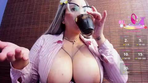 JADEMOOMS online show from October 25, 10:43 pm