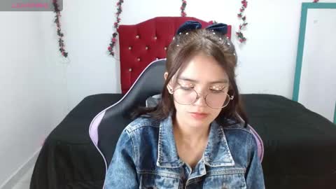 jaide387017 online show from May 22, 9:54 pm