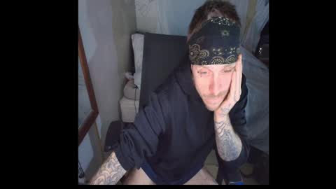 showingitoff online show from March 29, 9:00 am