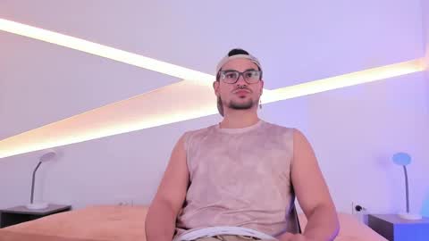 Jake  online show from April 15, 2:48 am