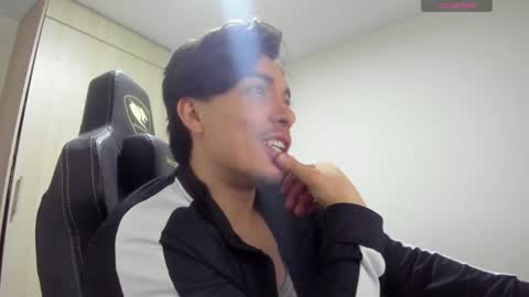 jake_murphy online show from February 4, 5:53 am