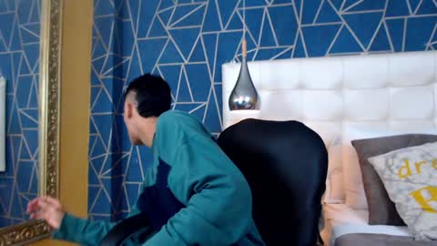 jakemoxleey online show from February 4, 12:33 pm