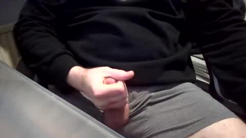 jakieg010 online show from March 29, 2:35 am