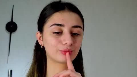 Iris online show from November 22, 5:17 am