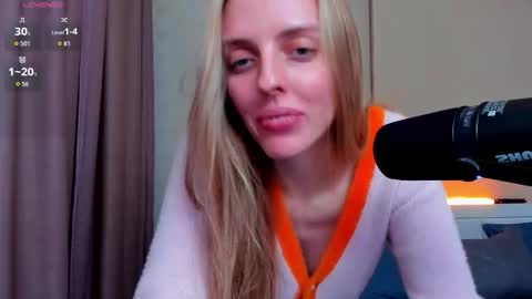 Snapshot of jam_cream chatting on September 15, 5:14 pm Sofia online show from September 15, 5:14 pm