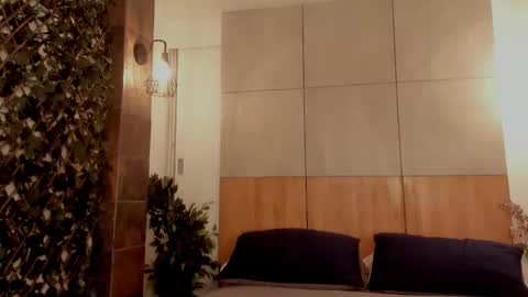 Snapshot of jamalmyst_ chatting on October 2, 4:33 am online show from October 2, 4:33 am