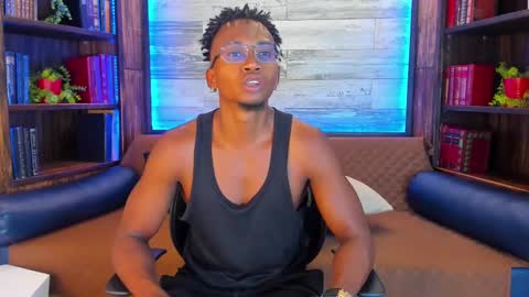 Snapshot of jamalmyst_ chatting on February 20, 7:52 pm online show from February 20, 7:52 pm