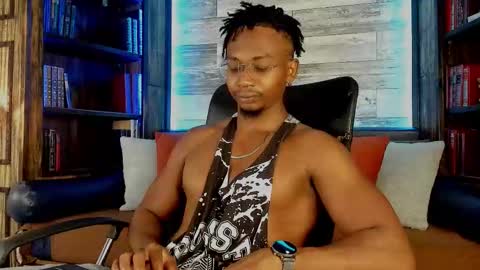 Snapshot of jamalmyst_ chatting on October 21, 4:39 am online show from October 21, 4:39 am