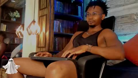 Snapshot of jamalmyst_ chatting on October 17, 6:17 am online show from October 17, 6:17 am