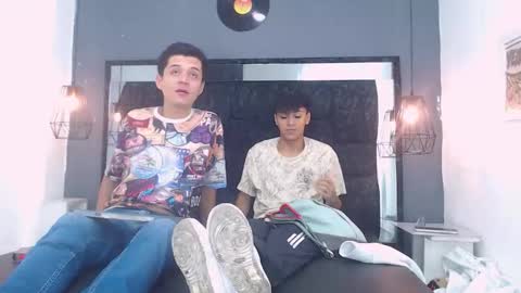 James y Kenet online show from February 17, 12:04 pm