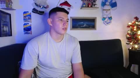 james_cr online show from November 28, 3:25 am