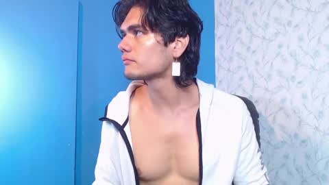 james_morrisonm online show from March 17, 1:16 pm