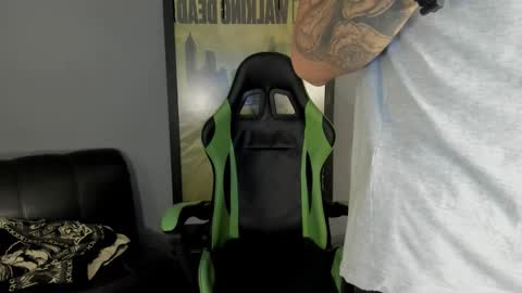 Jamesinked  online show from February 27, 5:58 pm