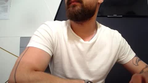 Snapshot of jamesmyersx chatting on October 8, 1:06 pm JamesMyers online show from October 8, 1:06 pm