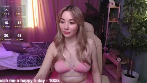 jamie_chung online show from April 25, 1:30 am