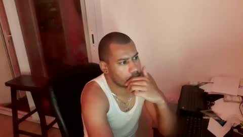 Snapshot of jamielonnas chatting on October 15, 5:36 pm Jamie Lonnas online show from October 15, 5:36 pm