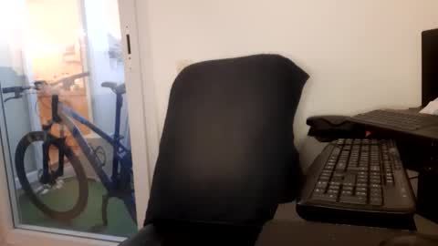 Jamie Lonnas online show from April 19, 3:40 am