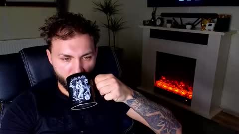 Robbie online show from March 26, 7:02 am