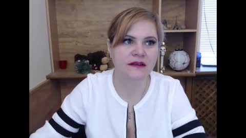 janaloveli online show from February 1, 9:17 am