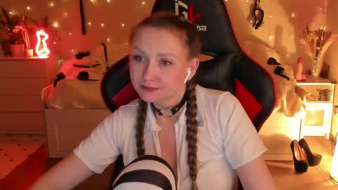 Snapshot of janegrey11 chatting on March 7, 11:49 pm Jane online show from March 7, 11:49 pm