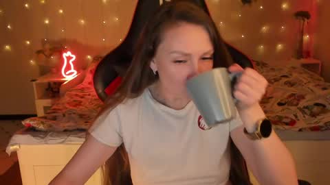 Jane online show from April 6, 7:04 pm