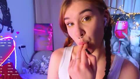 little girl Sally online show from February 18, 11:37 pm