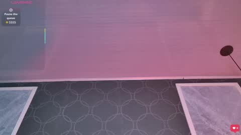 janettejones_ online show from February 3, 6:22 am