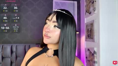 janettejones_ online show from March 11, 5:32 am